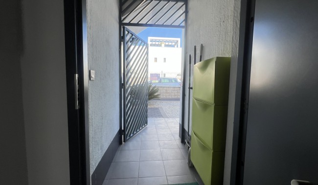 Resale - Apartment - Orihuela Costa - La Zenia