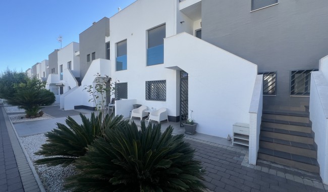 Resale - Apartment - Orihuela Costa - La Zenia