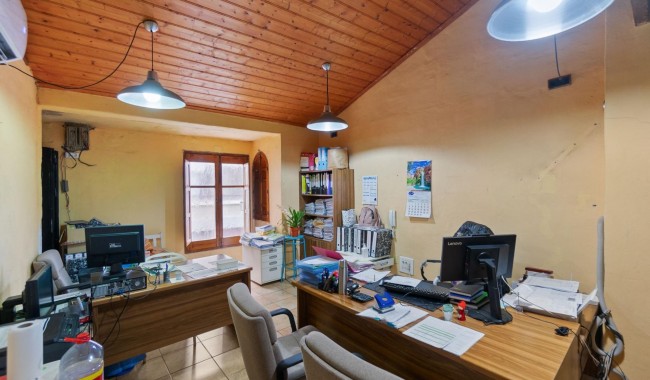 Resale - Business premises - Torrevieja - Playa del cura