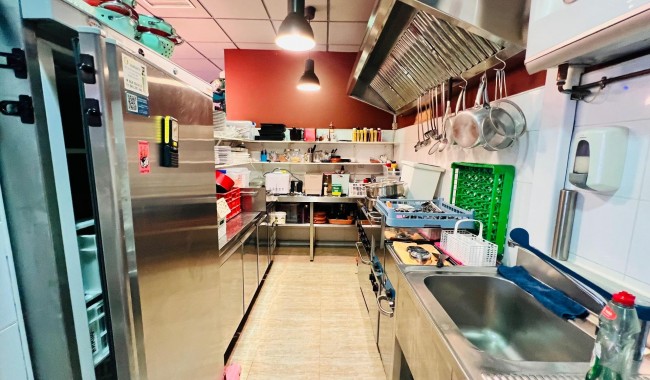 Sprzedaż - Lokal biznesowy - Torrevieja
