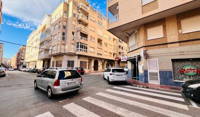 Sprzedaż - Lokal biznesowy - Torrevieja