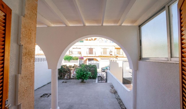 Resale - Apartment - Torrevieja - El Chaparral