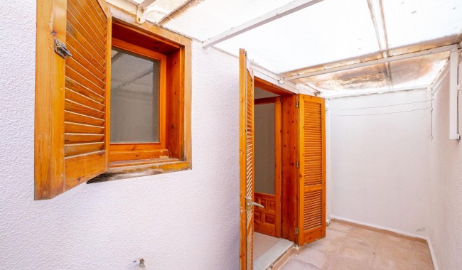 Resale - Apartment - Torrevieja - El Chaparral