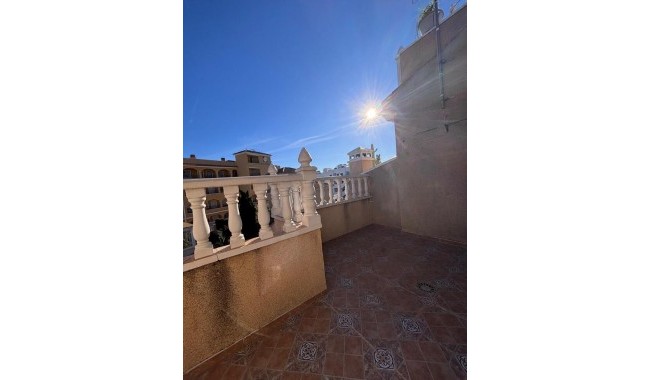 Sprzedaż - Kamienica - Villamartín - Orihuela Costa