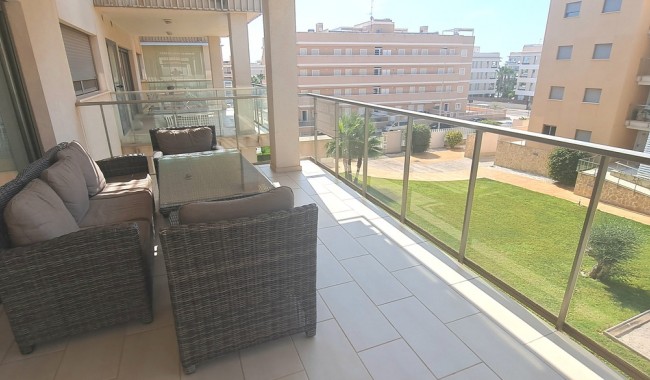Resale - Apartment - Los Dolses - Villamartín