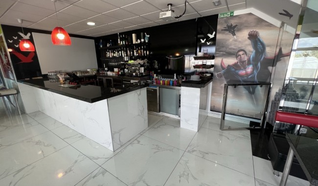 Sprzedaż - Lokal biznesowy - Torrevieja - Costa Blanca Sur