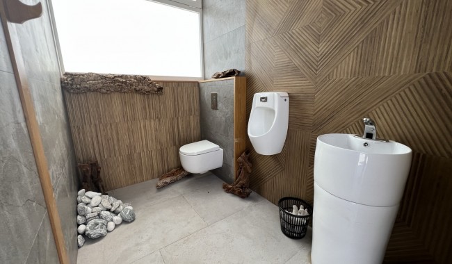 Sprzedaż - Lokal biznesowy - Torrevieja - Costa Blanca Sur