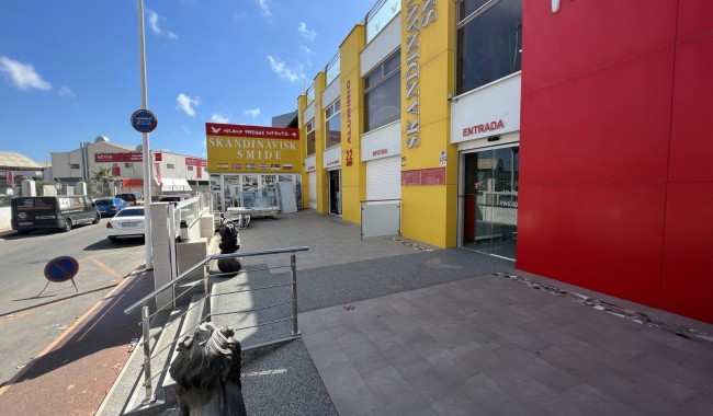Sprzedaż - Lokal biznesowy - Torrevieja - Costa Blanca Sur