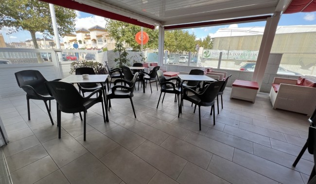 Sprzedaż - Lokal biznesowy - Torrevieja - Costa Blanca Sur