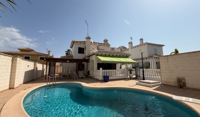 Resale - Villa - Orihuela - Costa Blanca Sur