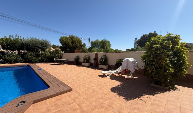 Resale - Villa - Torrevieja - Costa Blanca Sur