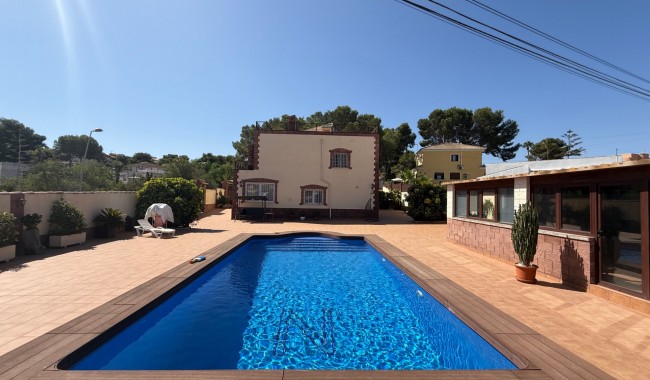Resale - Villa - Torrevieja - Costa Blanca Sur