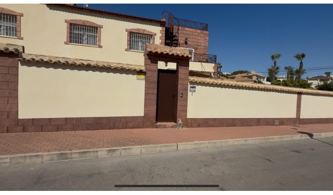 Resale - Villa - Torrevieja - Costa Blanca Sur