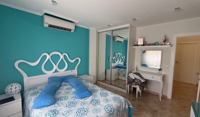 Resale - Villa - Torrevieja - Costa Blanca Sur