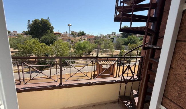 Resale - Villa - Torrevieja - Costa Blanca Sur