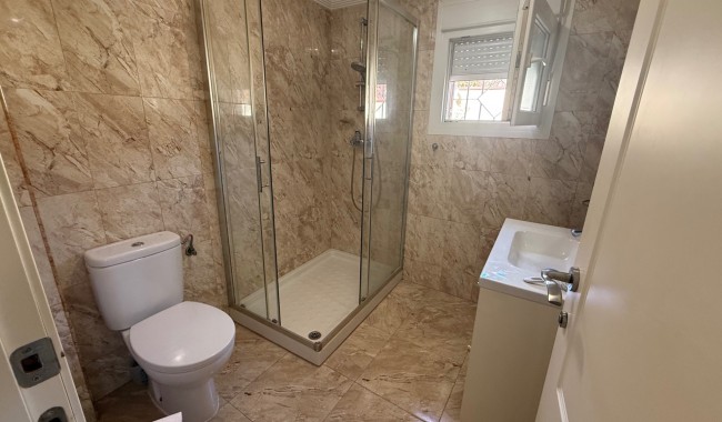 Resale - Villa - Torrevieja - Costa Blanca Sur