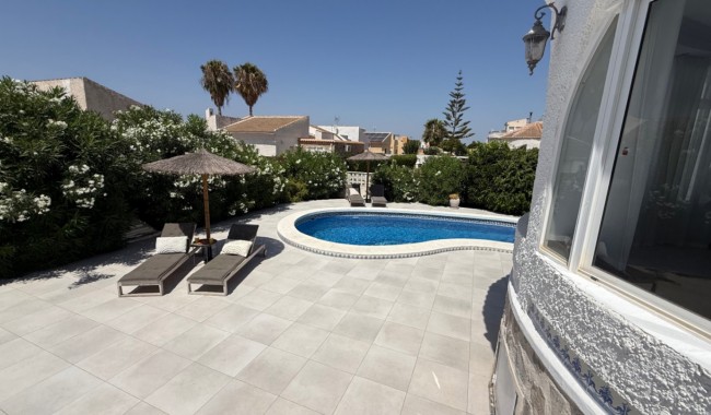 Begagnad - Villa - Torrevieja - Costa Blanca Sur