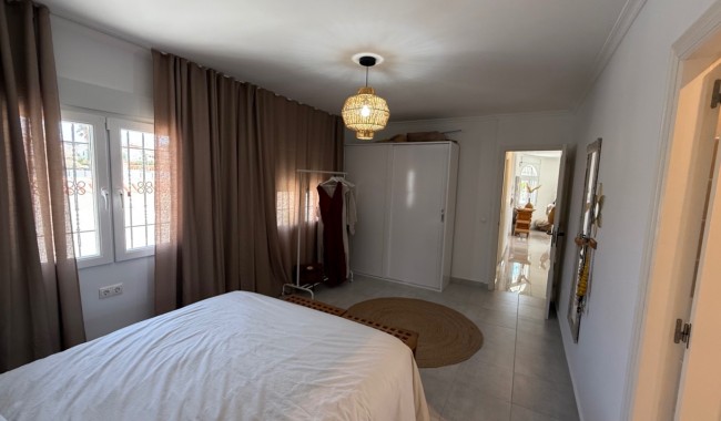 Begagnad - Villa - Torrevieja - Costa Blanca Sur