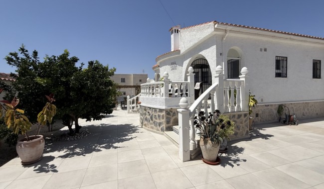 Begagnad - Villa - Torrevieja - Costa Blanca Sur