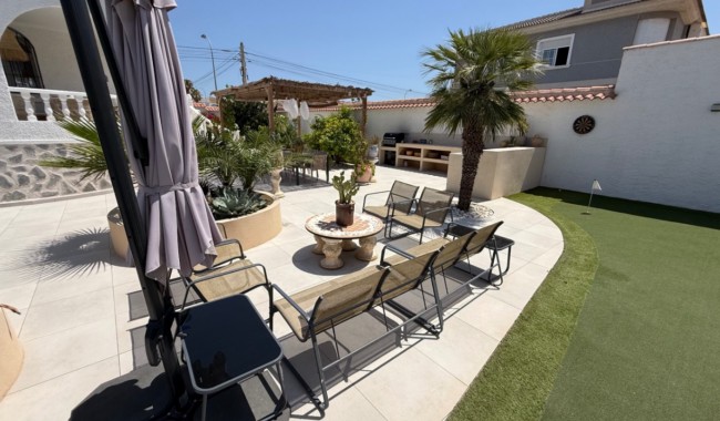 Begagnad - Villa - Torrevieja - Costa Blanca Sur