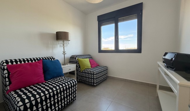 Sprzedaż - Apartament - Pilar de La Horadada