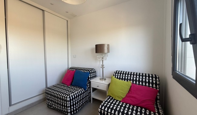 Sprzedaż - Apartament - Pilar de La Horadada