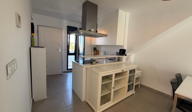 Sprzedaż - Apartament - Pilar de La Horadada