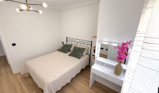 Begagnad - Lägenhet - Torrevieja - Costa Blanca Sur
