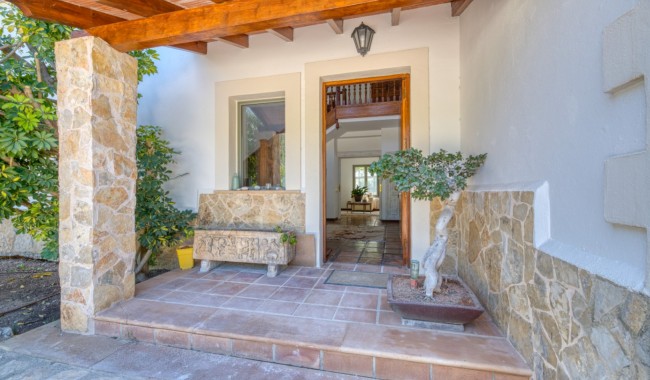 Resale - Villa - Esporlas - Mallorca