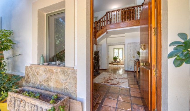 Resale - Villa - Esporlas - Mallorca