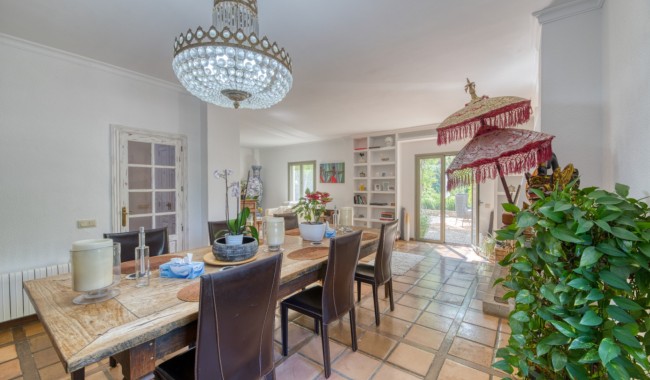 Resale - Villa - Esporlas - Mallorca