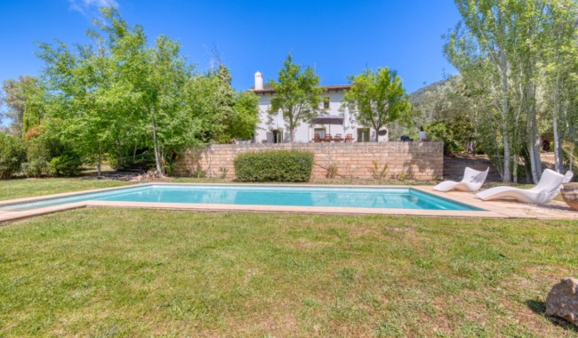 Resale - Villa - Esporlas - Mallorca