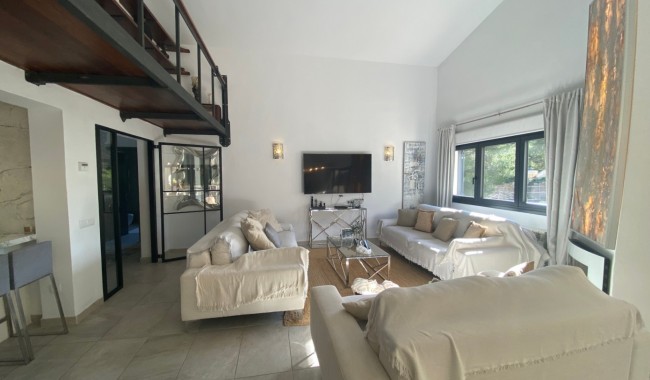 Resale - Villa - Calviá - Mallorca