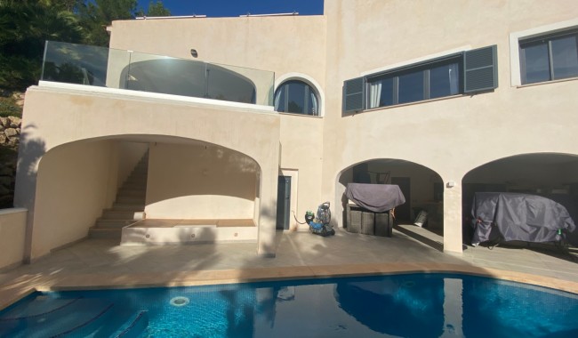 Resale - Villa - Calviá - Mallorca