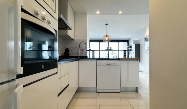 Resale - Apartment - Torrevieja - Costa Blanca Sur