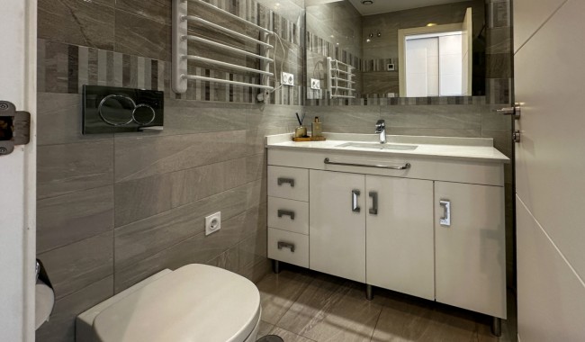 Resale - Apartment - Torrevieja - Costa Blanca Sur