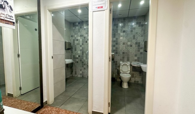 Resale - Business premises - Torrevieja - Aguas Nuevas