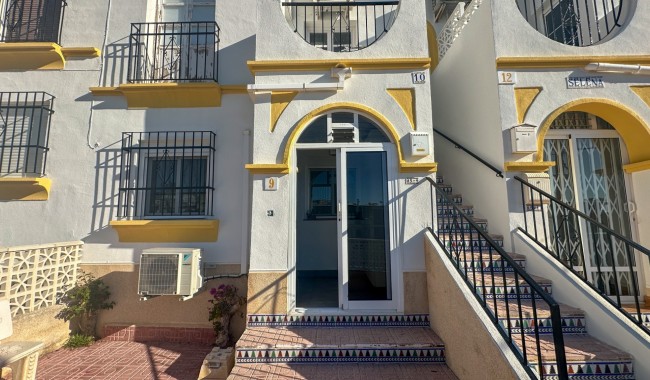 Sprzedaż - Apartament - Villamartín