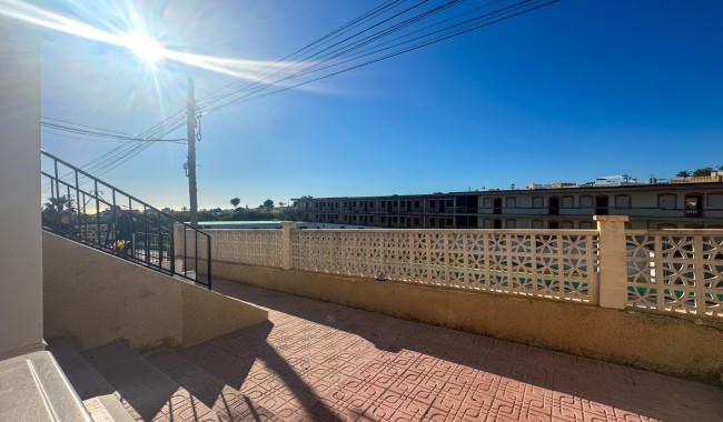 Sprzedaż - Apartament - Villamartín