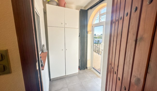 Sprzedaż - Apartament - Villamartín