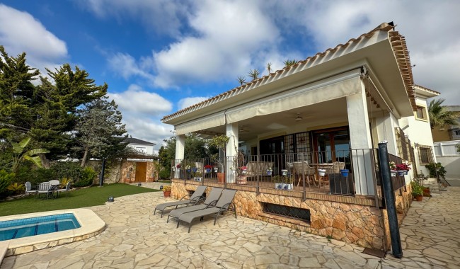 Begagnad - Villa - Orihuela Costa - Dehesa de Campoamor
