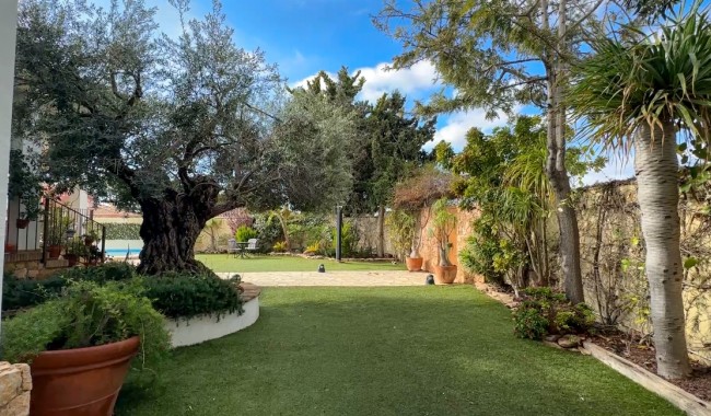 Begagnad - Villa - Orihuela Costa - Dehesa de Campoamor