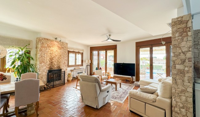 Begagnad - Villa - Orihuela Costa - Dehesa de Campoamor