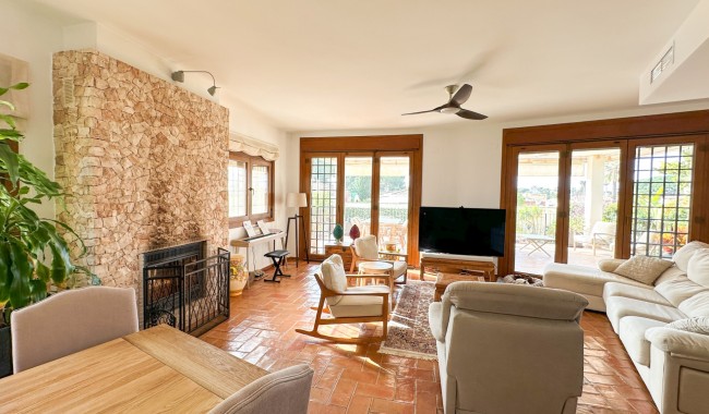 Begagnad - Villa - Orihuela Costa - Dehesa de Campoamor