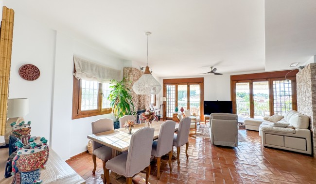 Begagnad - Villa - Orihuela Costa - Dehesa de Campoamor