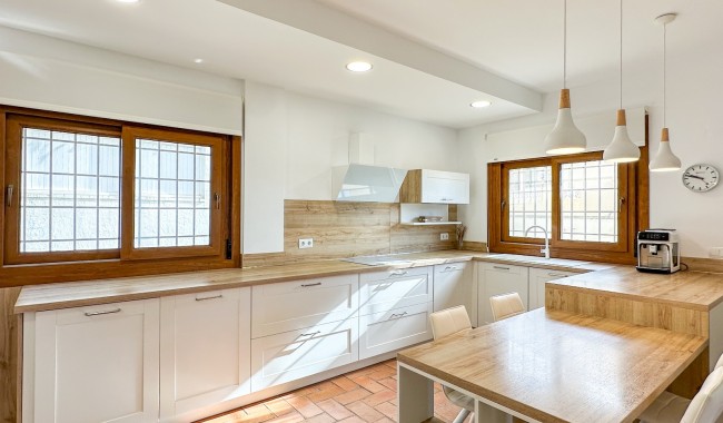 Begagnad - Villa - Orihuela Costa - Dehesa de Campoamor