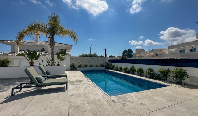 Segunda mano - Villa - Orihuela Costa - Villamartín