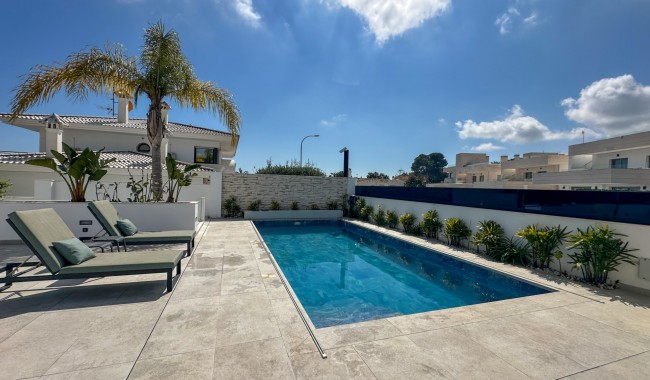 Segunda mano - Villa - Orihuela Costa - Villamartín