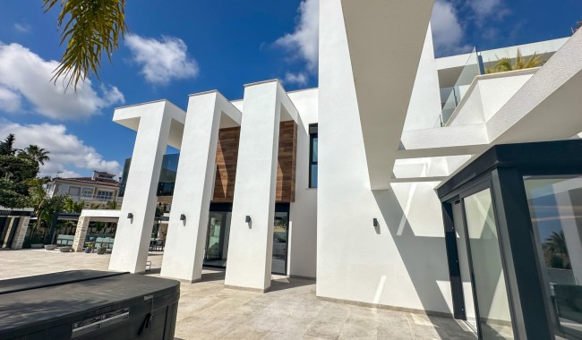 Segunda mano - Villa - Orihuela Costa - Villamartín
