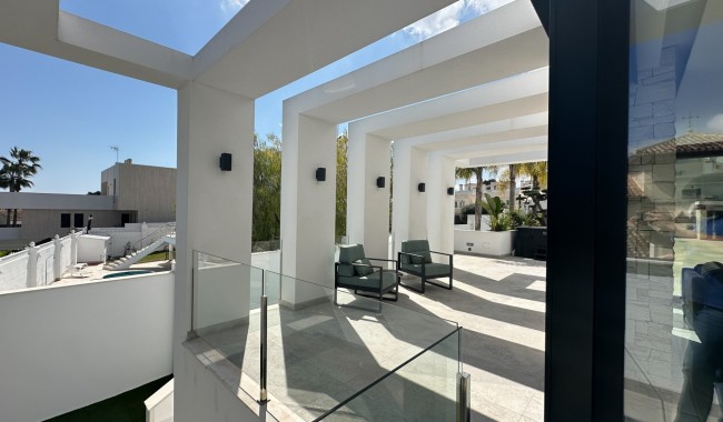 Segunda mano - Villa - Orihuela Costa - Villamartín